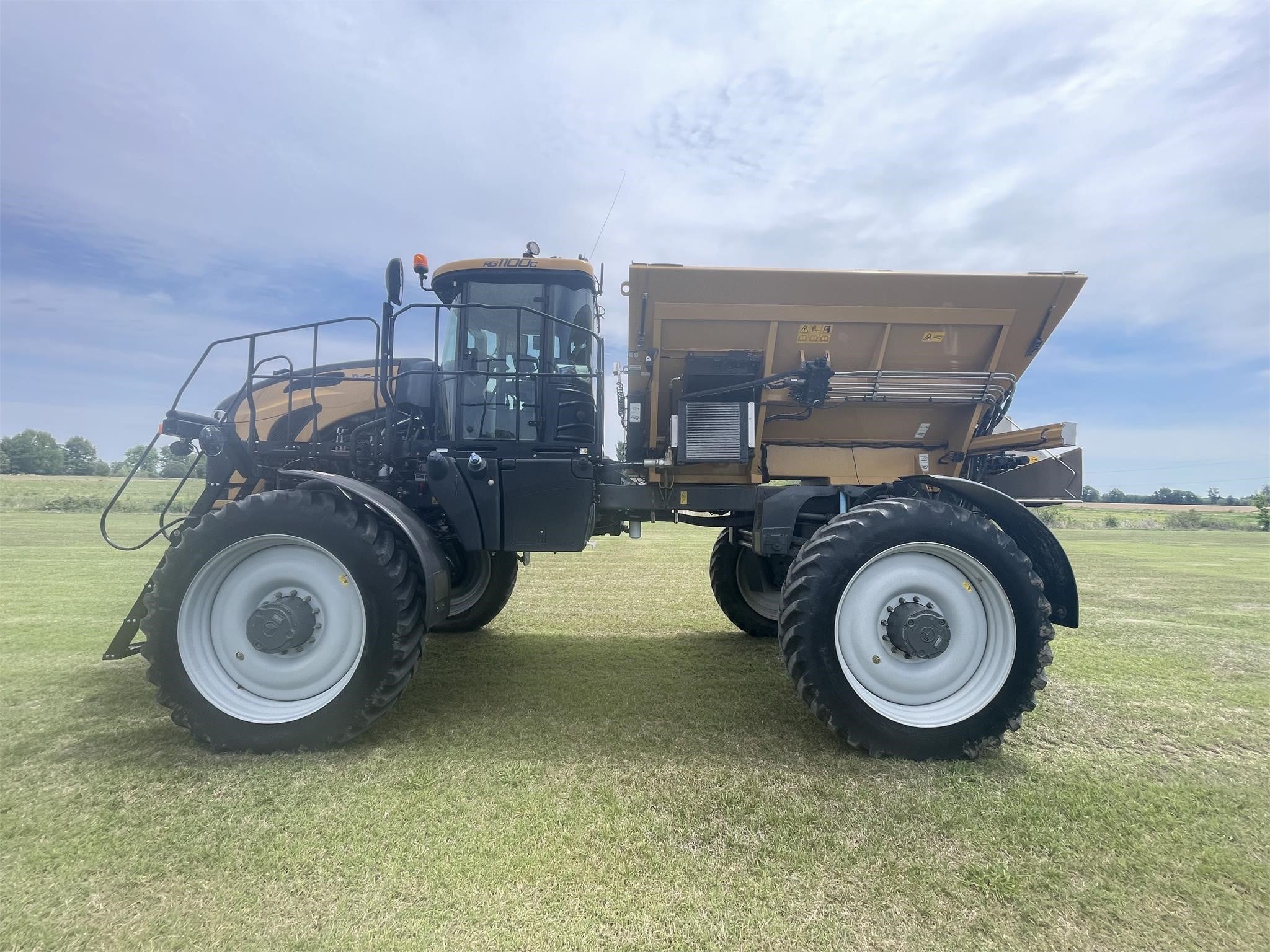 2020 Rogator RG1100C