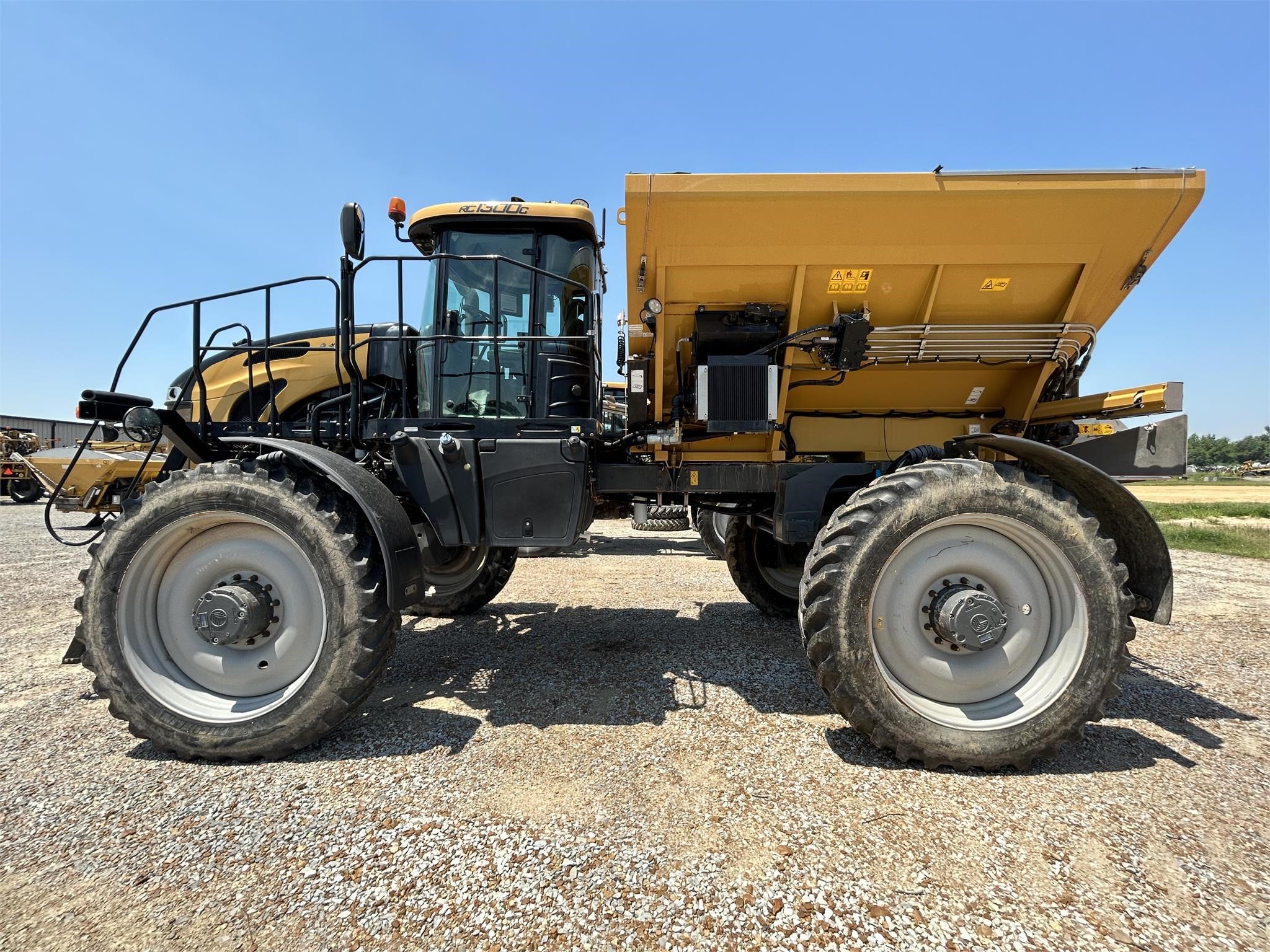 2020 Rogator RG1300C