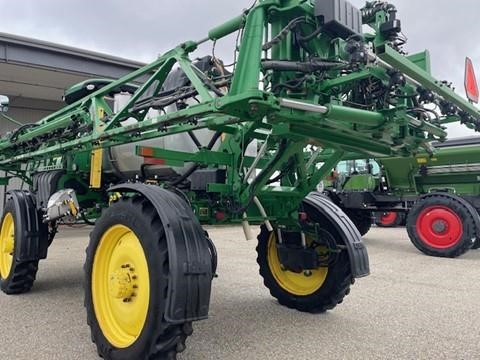2020 John Deere R4044
