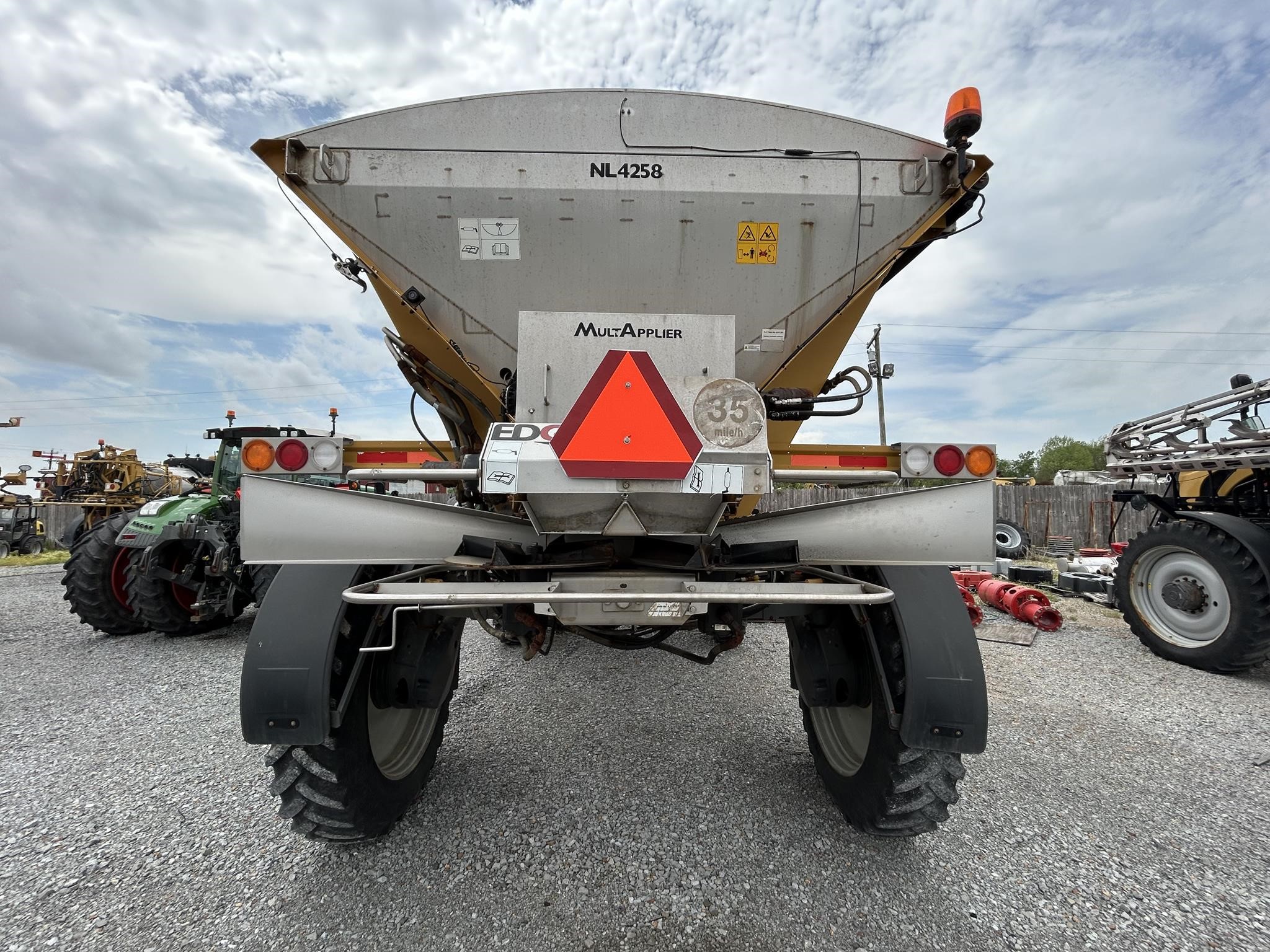 2021 Rogator RG1100C
