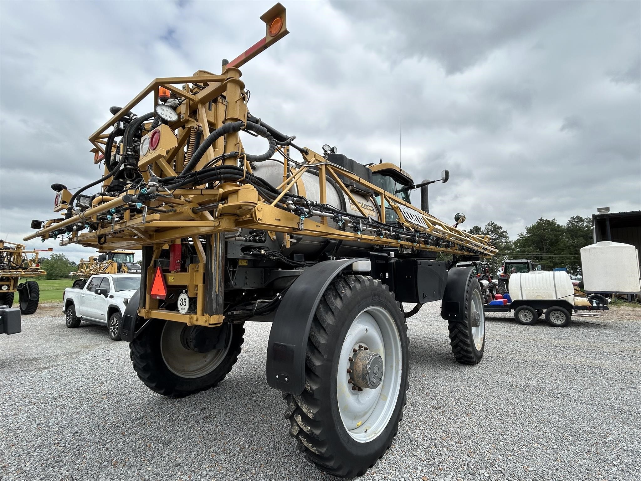 2019 Rogator RG1100C