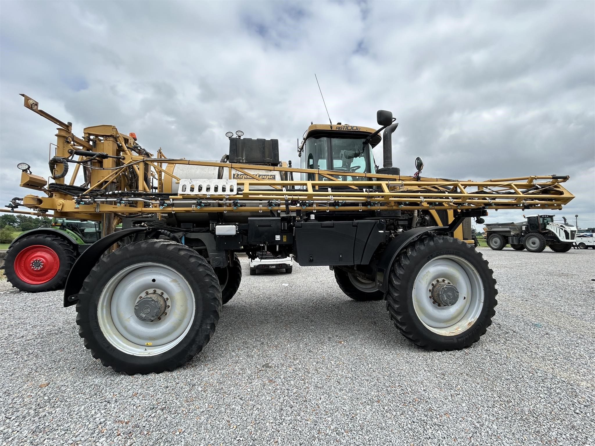 2019 Rogator RG1100C