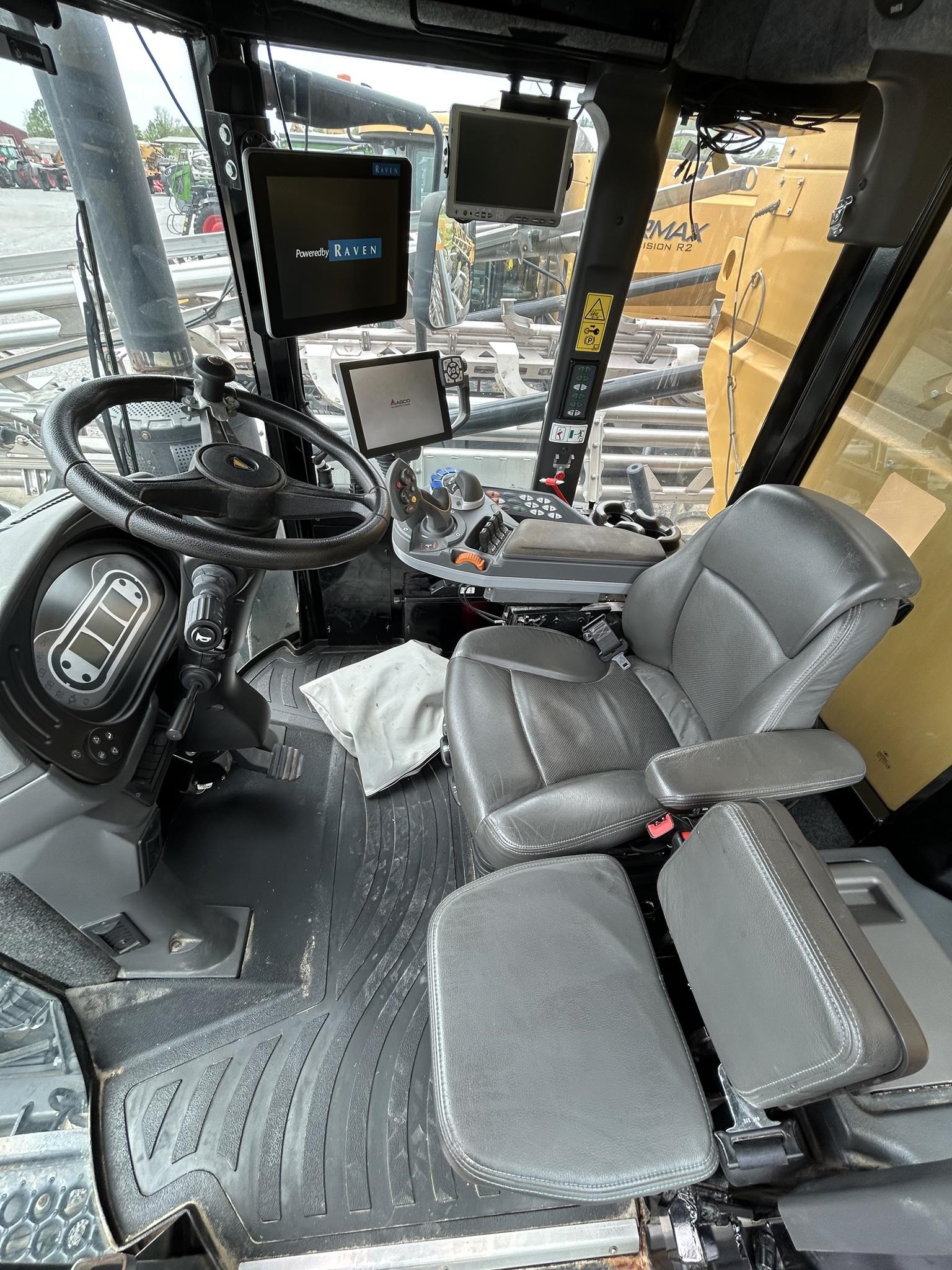 2020 Rogator RG1300C