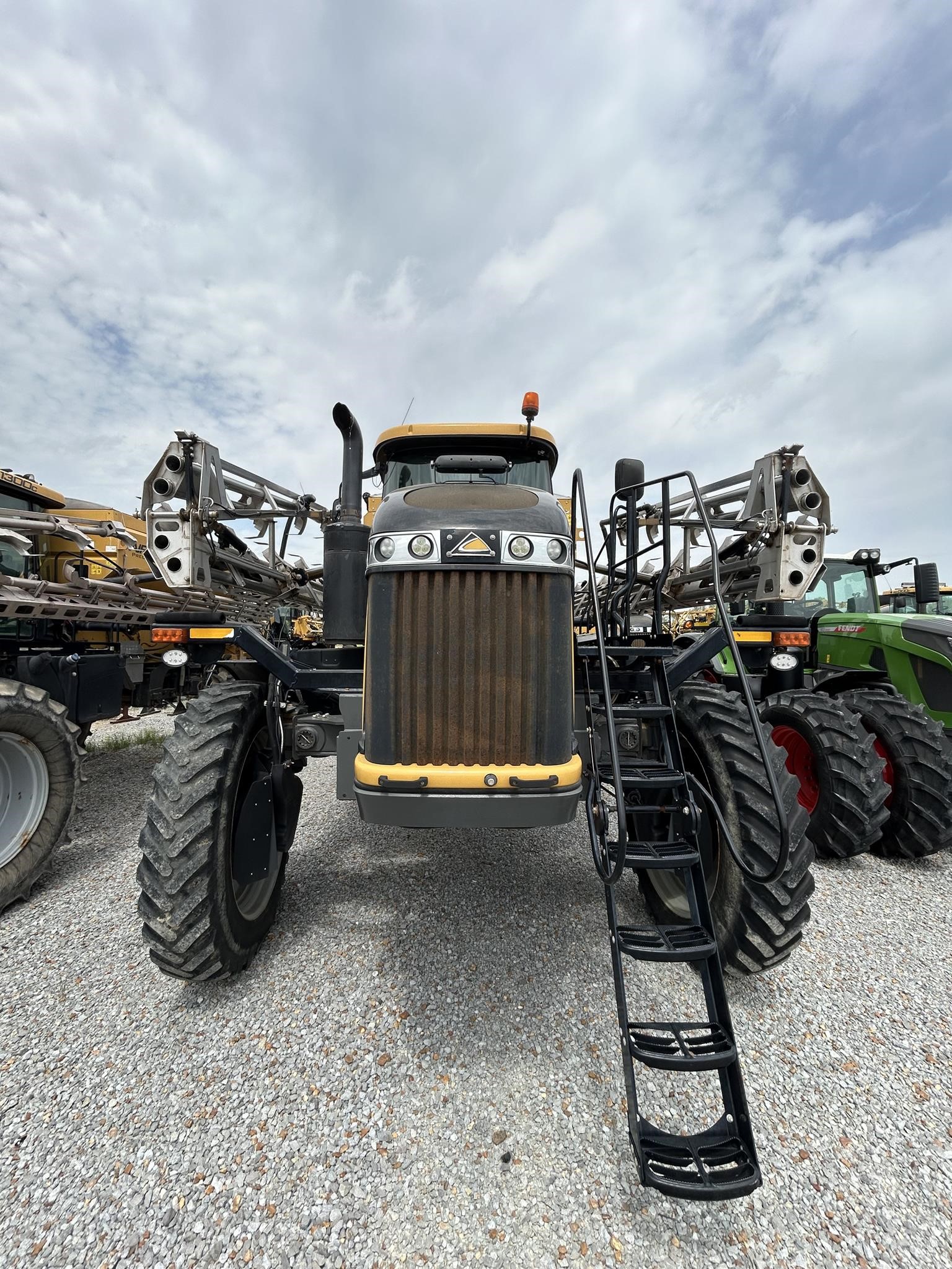 2020 Rogator RG1300C