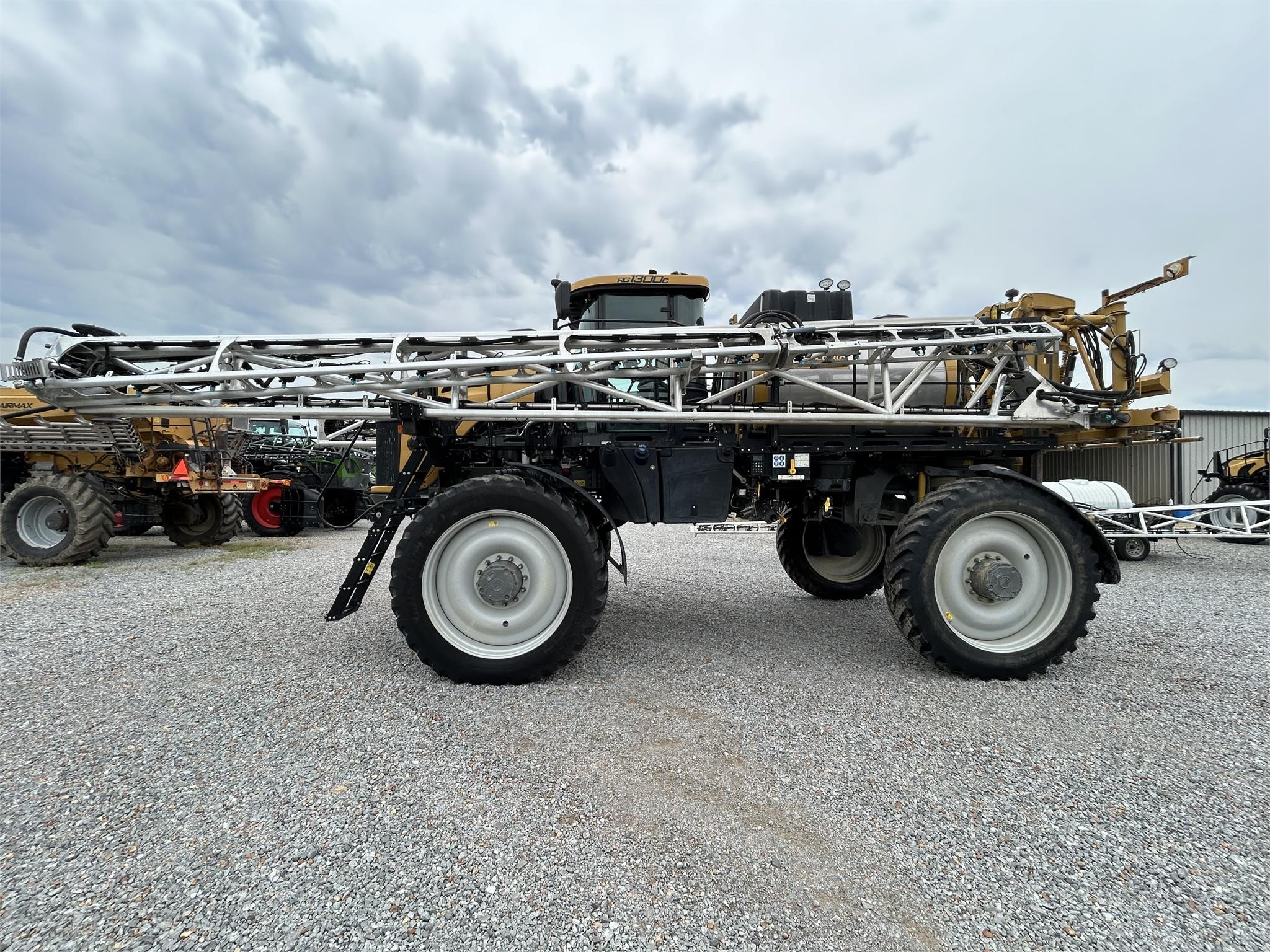2022 Rogator RG1300C