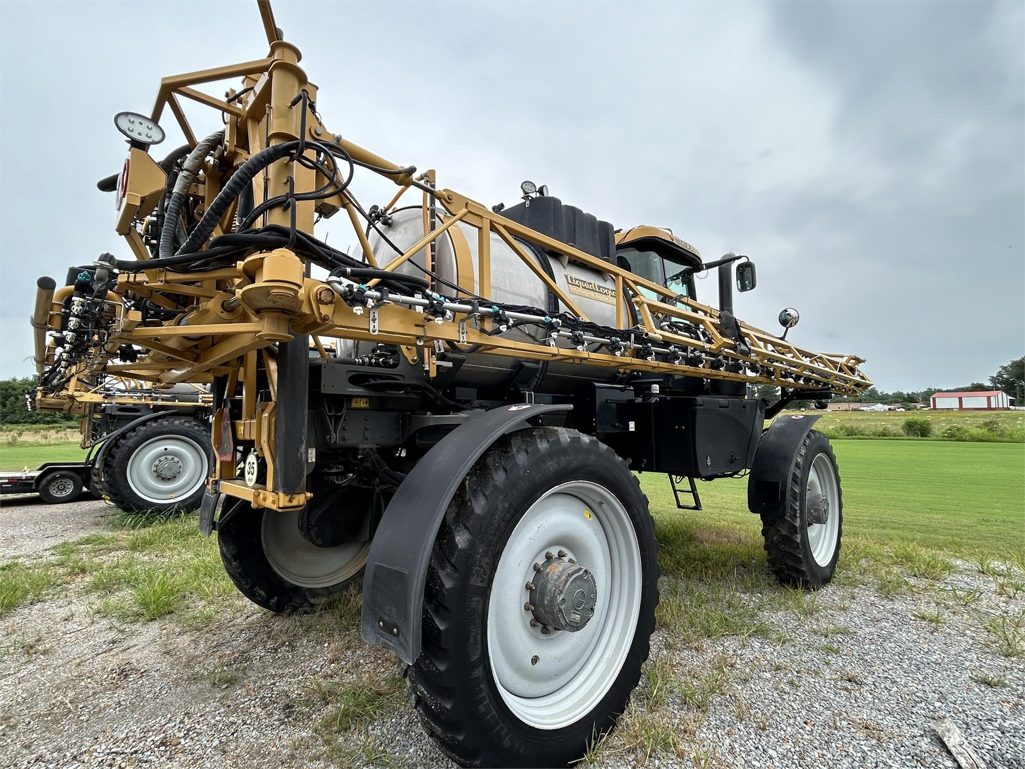 2019 Rogator RG1300C